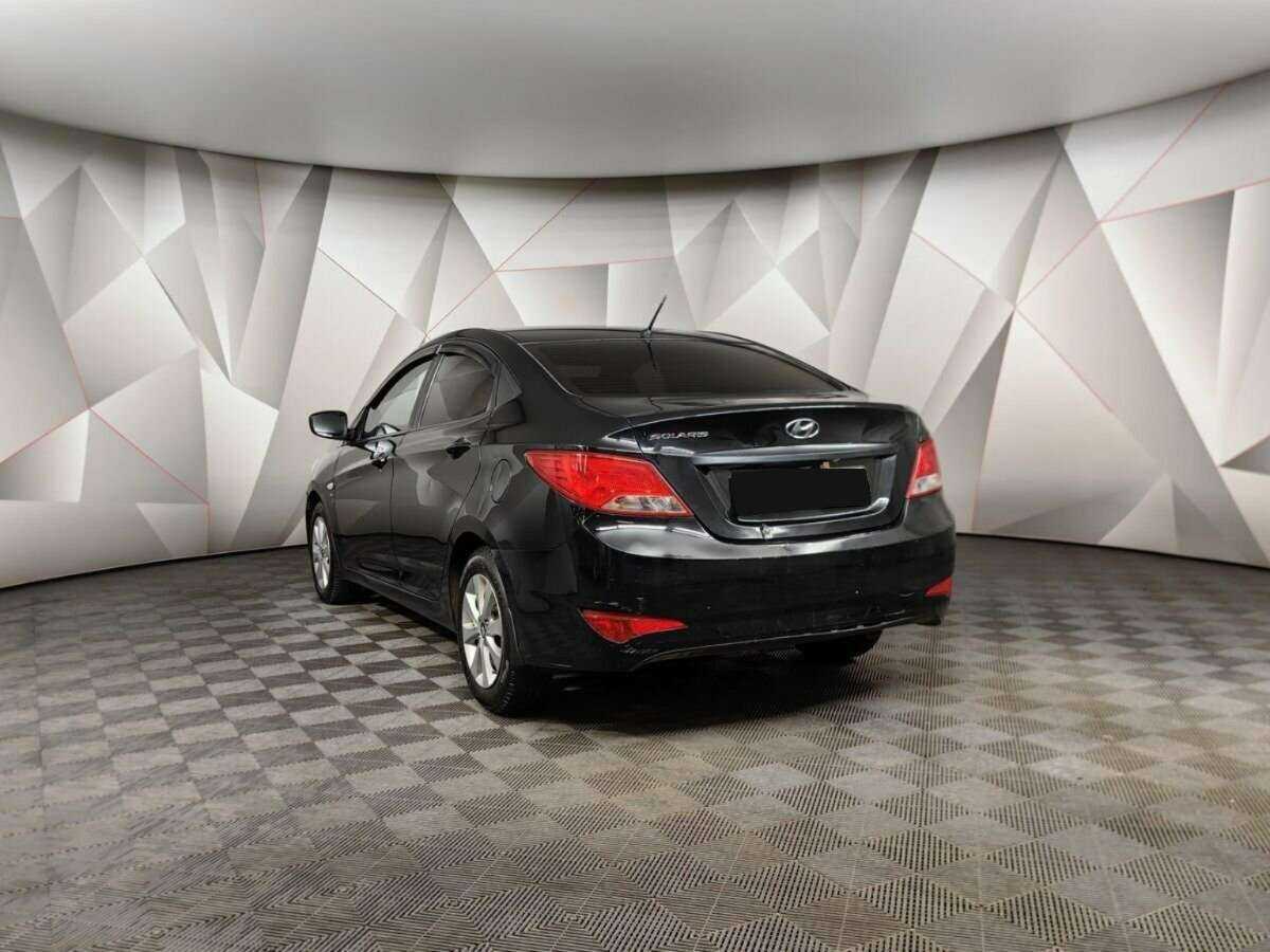 Купить Hyundai Solaris с пробегом. Фото: #2