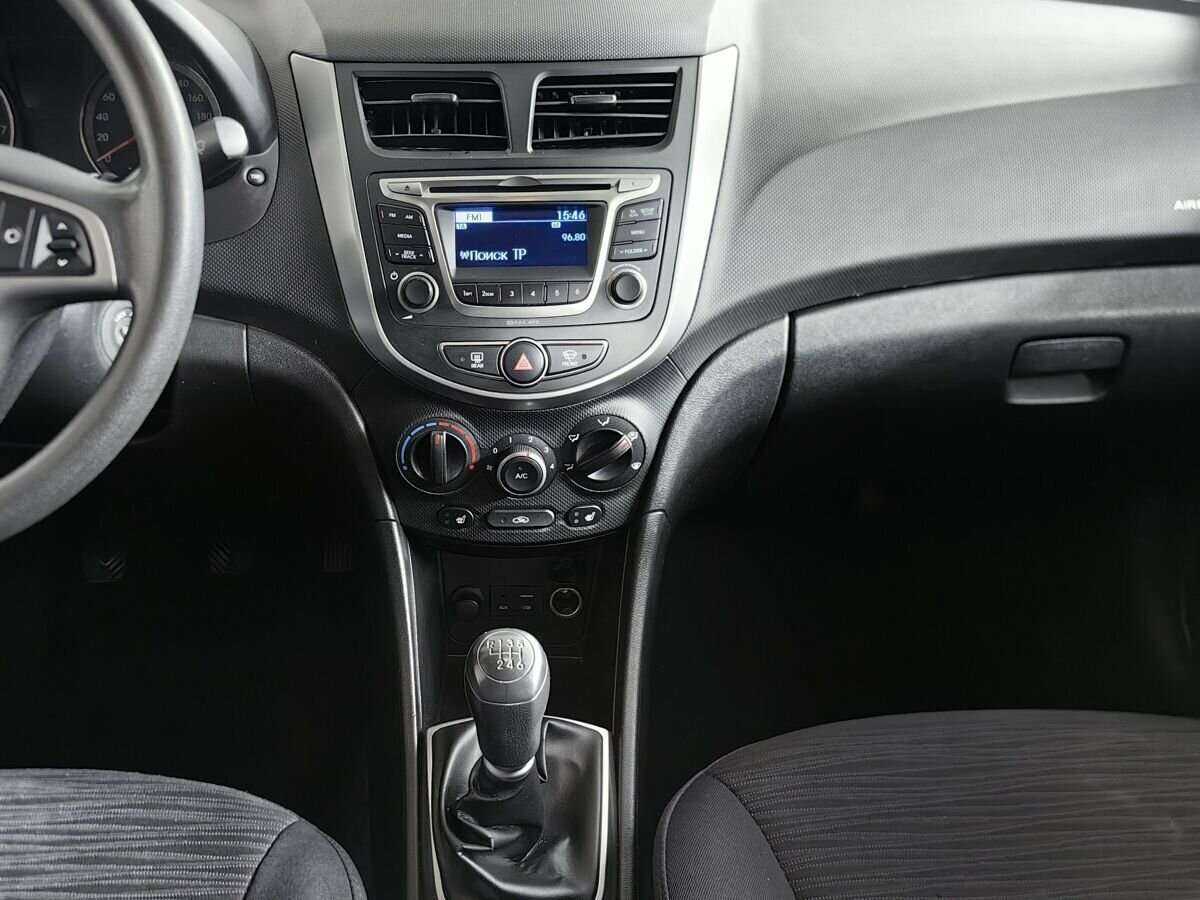 Купить Hyundai Solaris с пробегом. Фото: #9