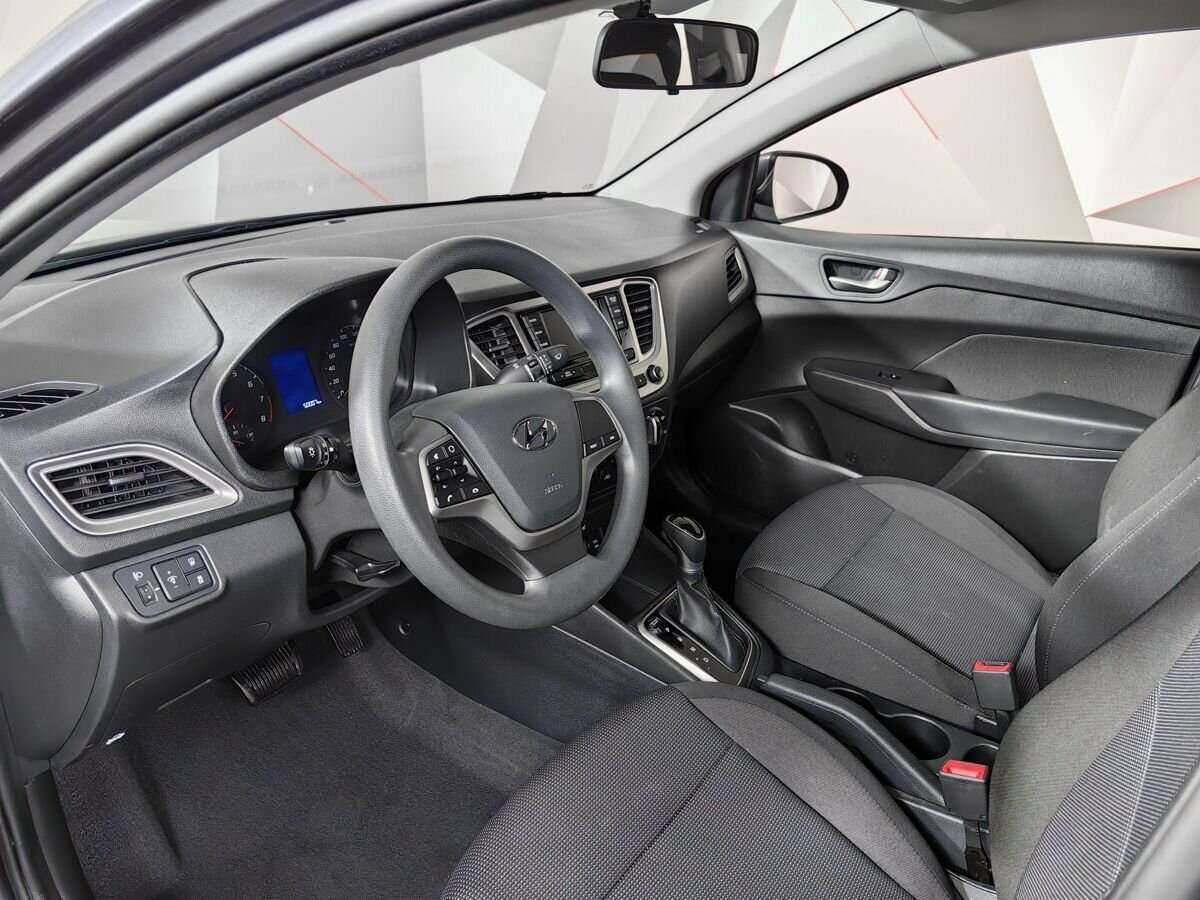 Купить Hyundai Solaris с пробегом. Фото: #13
