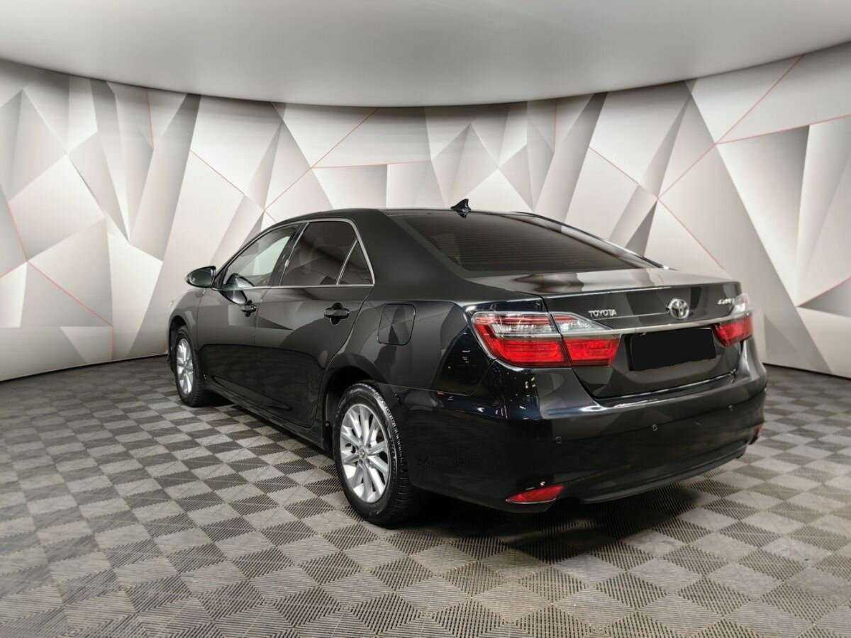 Купить Toyota Camry с пробегом. Фото: #3