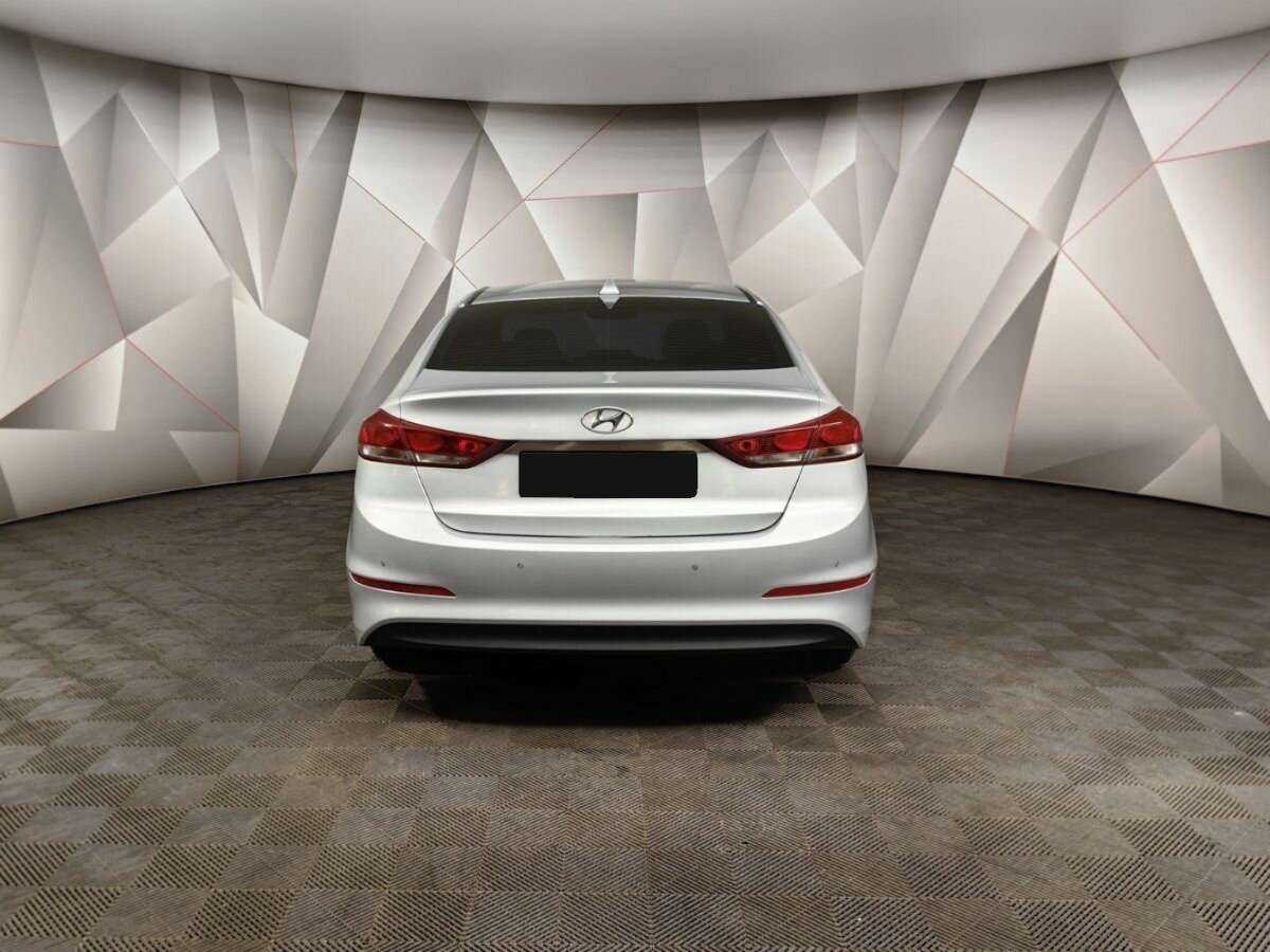 Купить Hyundai Elantra с пробегом. Фото: #6