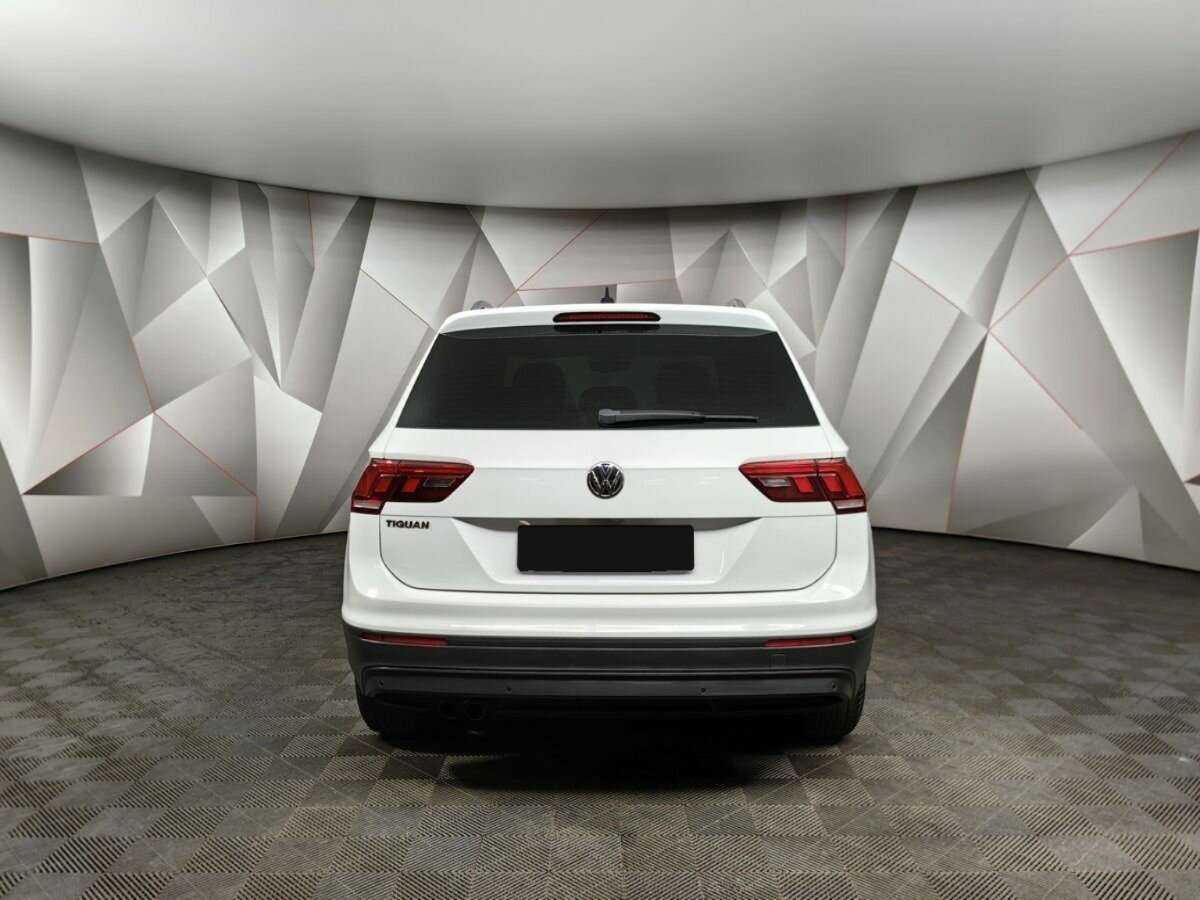Купить Volkswagen Tiguan с пробегом. Фото: #7