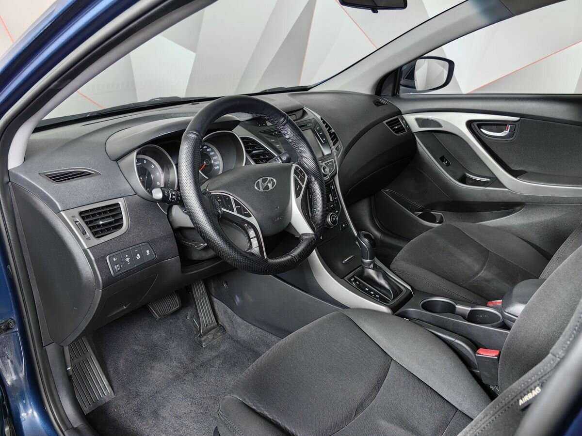 Купить Hyundai Elantra с пробегом. Фото: #13