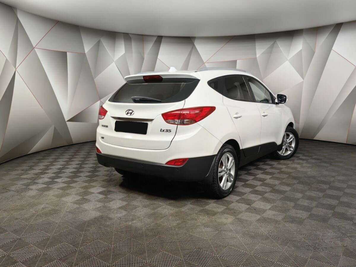 Купить Hyundai ix35 с пробегом. Фото: #1