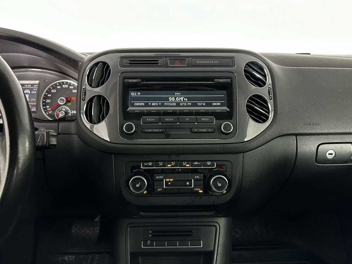 Купить Volkswagen Tiguan с пробегом. Фото: #11