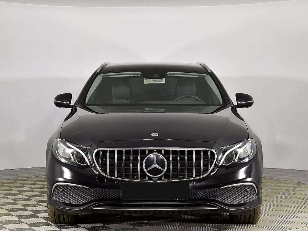 Купить Mercedes-Benz E-Класс с пробегом. Фото: #2