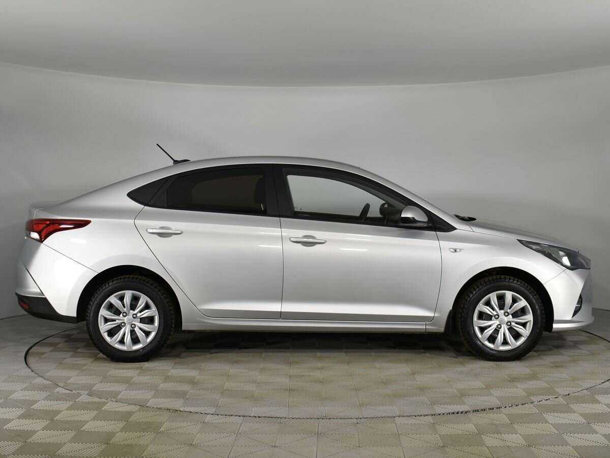 Купить Hyundai Solaris с пробегом. Фото: #3