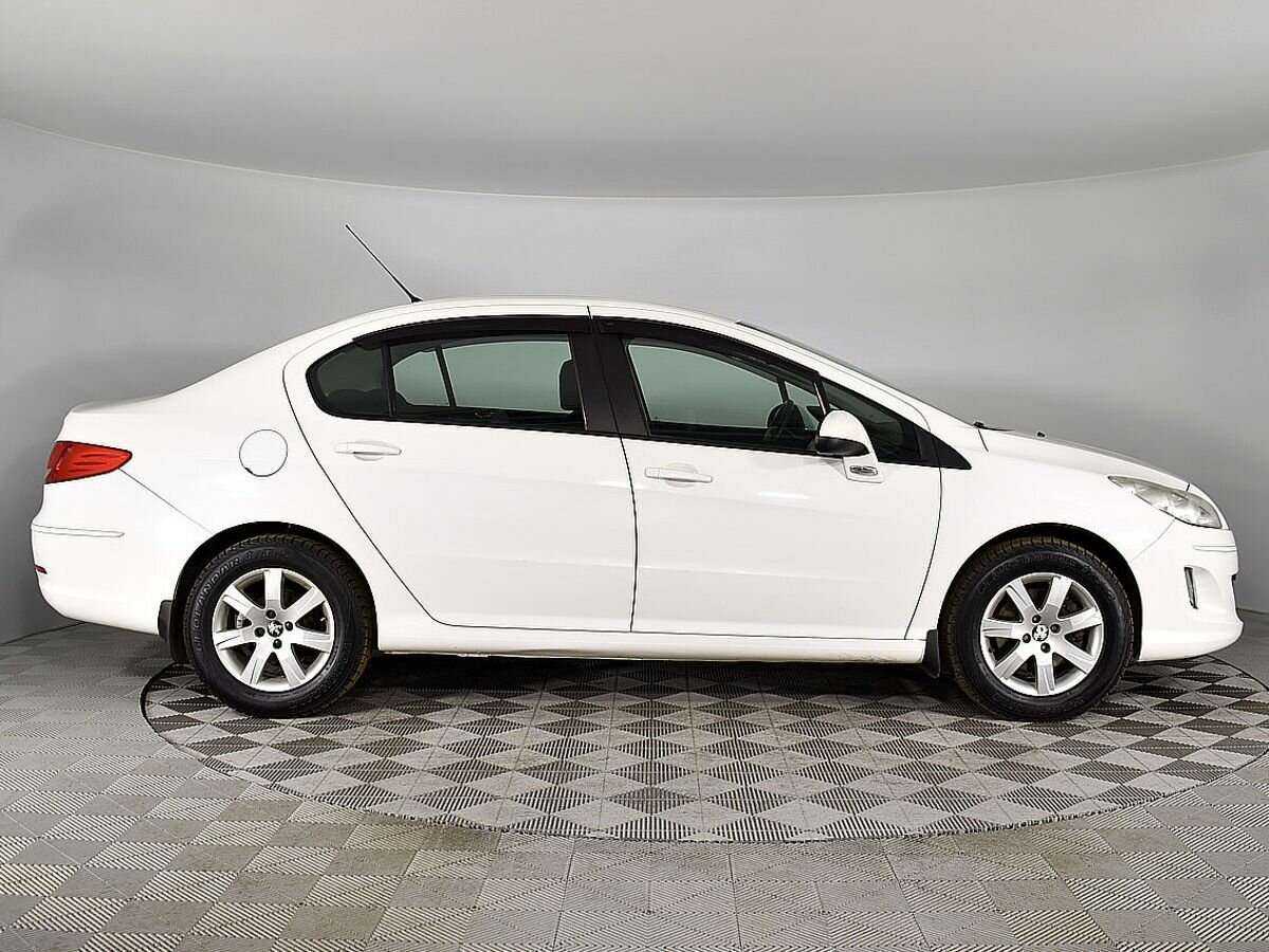 Купить Peugeot 408 с пробегом. Фото: #4