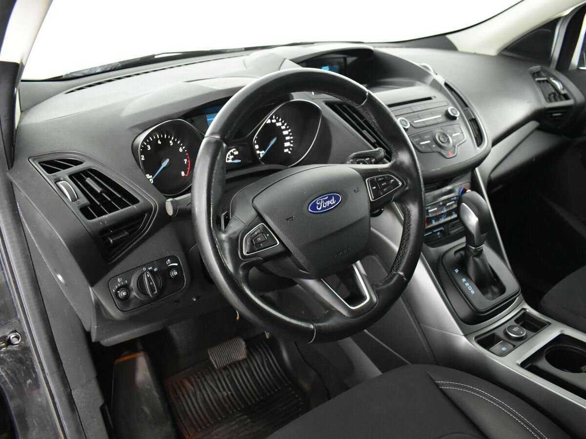 Купить Ford Kuga с пробегом. Фото: #7