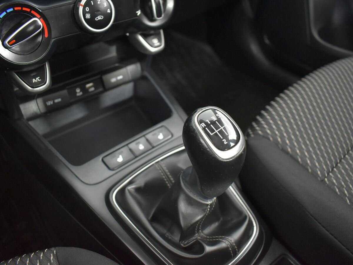 Купить Kia Rio с пробегом. Фото: #11
