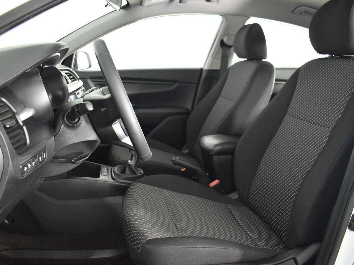 Купить Kia Rio с пробегом. Фото: #7