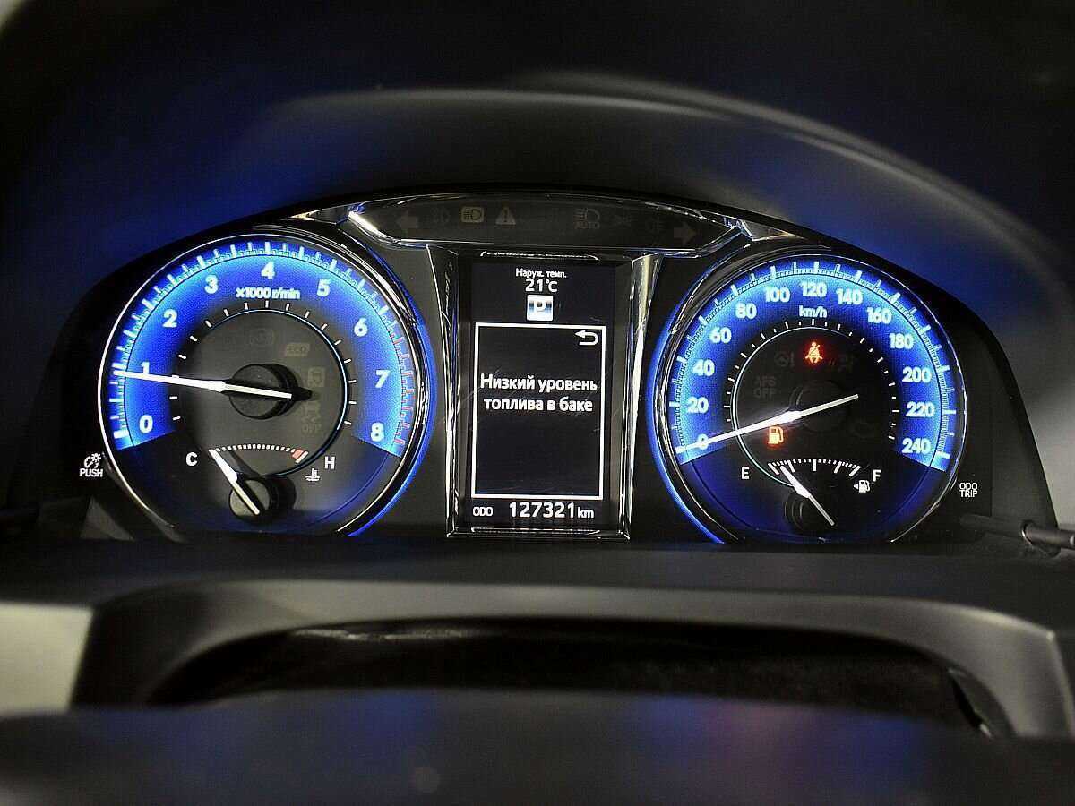 Купить Toyota Camry с пробегом. Фото: #11