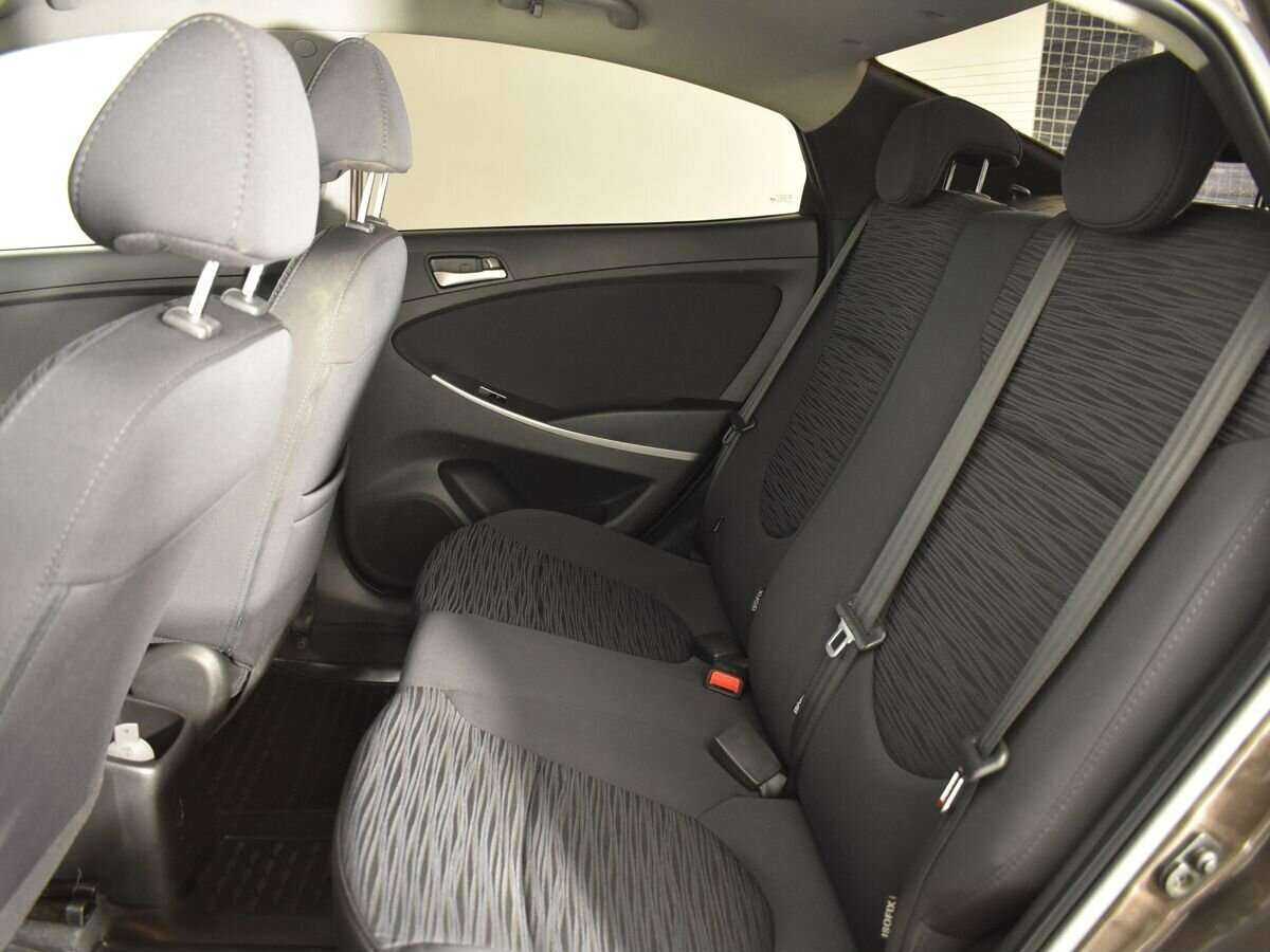 Купить Hyundai Solaris с пробегом. Фото: #15