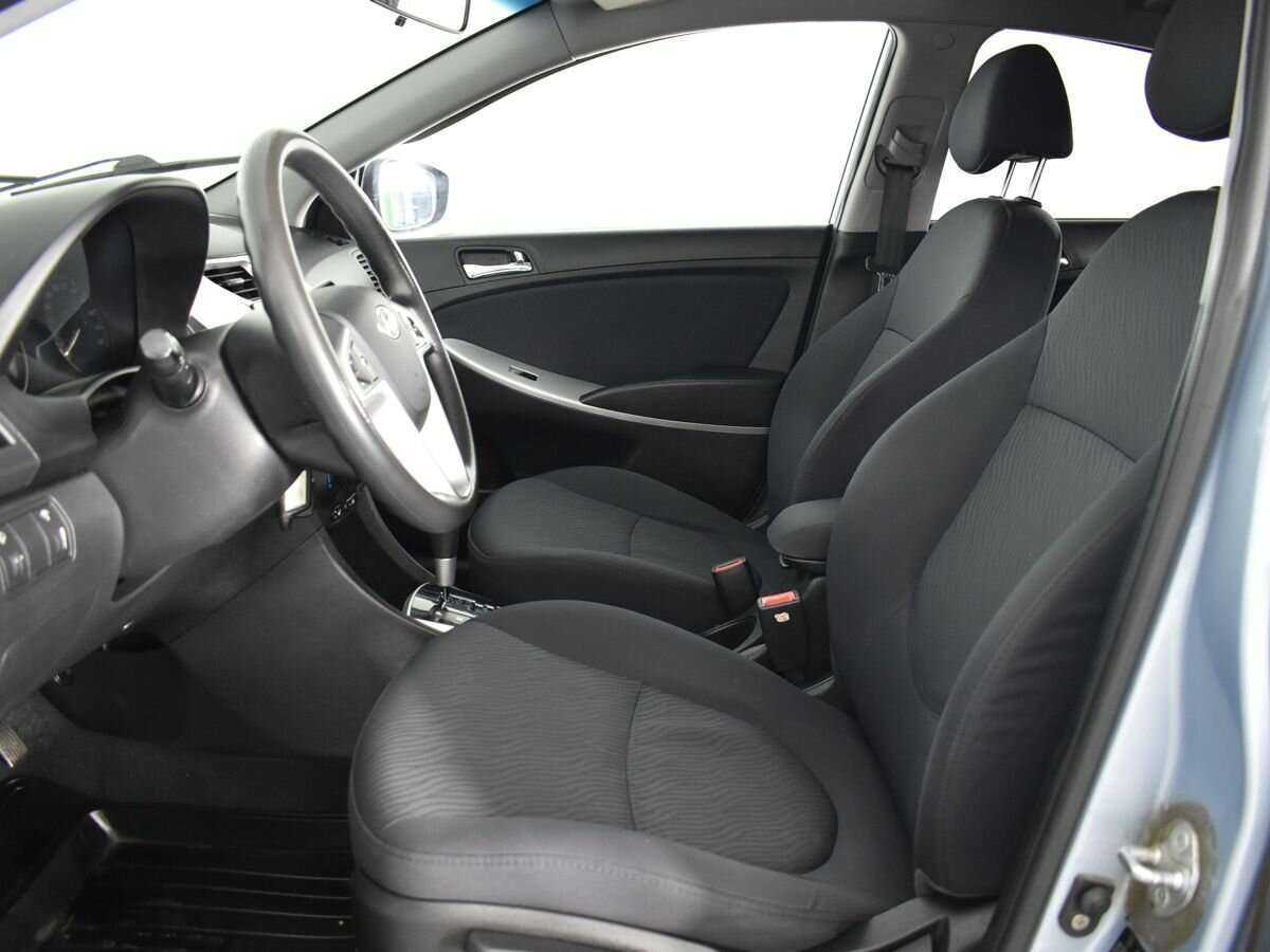 Купить Hyundai Solaris с пробегом. Фото: #7