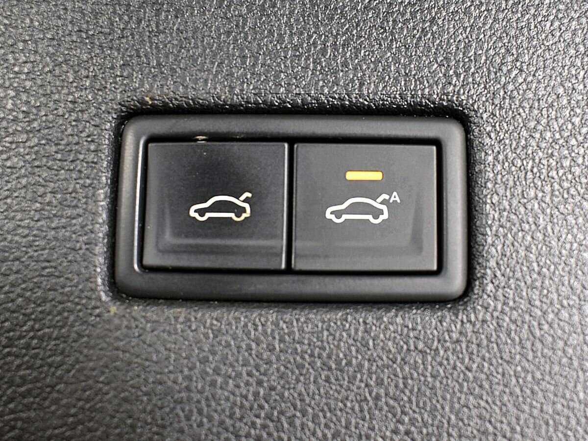 Купить Volkswagen Tiguan с пробегом. Фото: #14