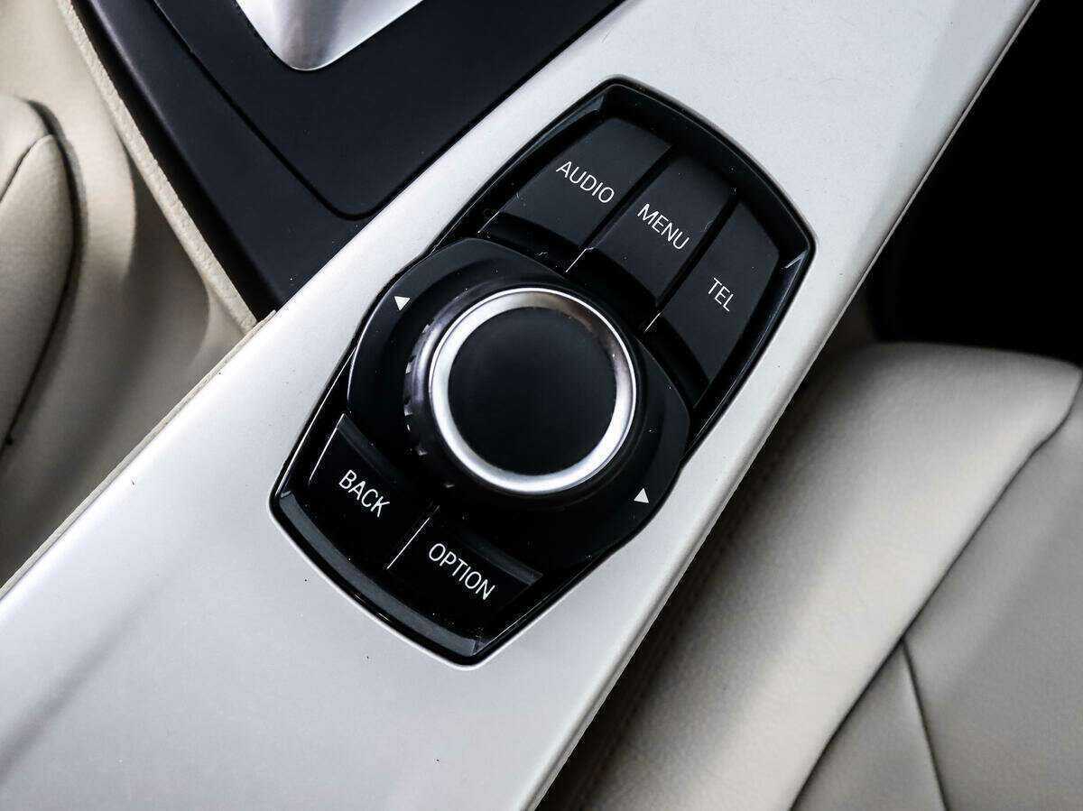 Купить BMW 3 серии с пробегом. Фото: #10