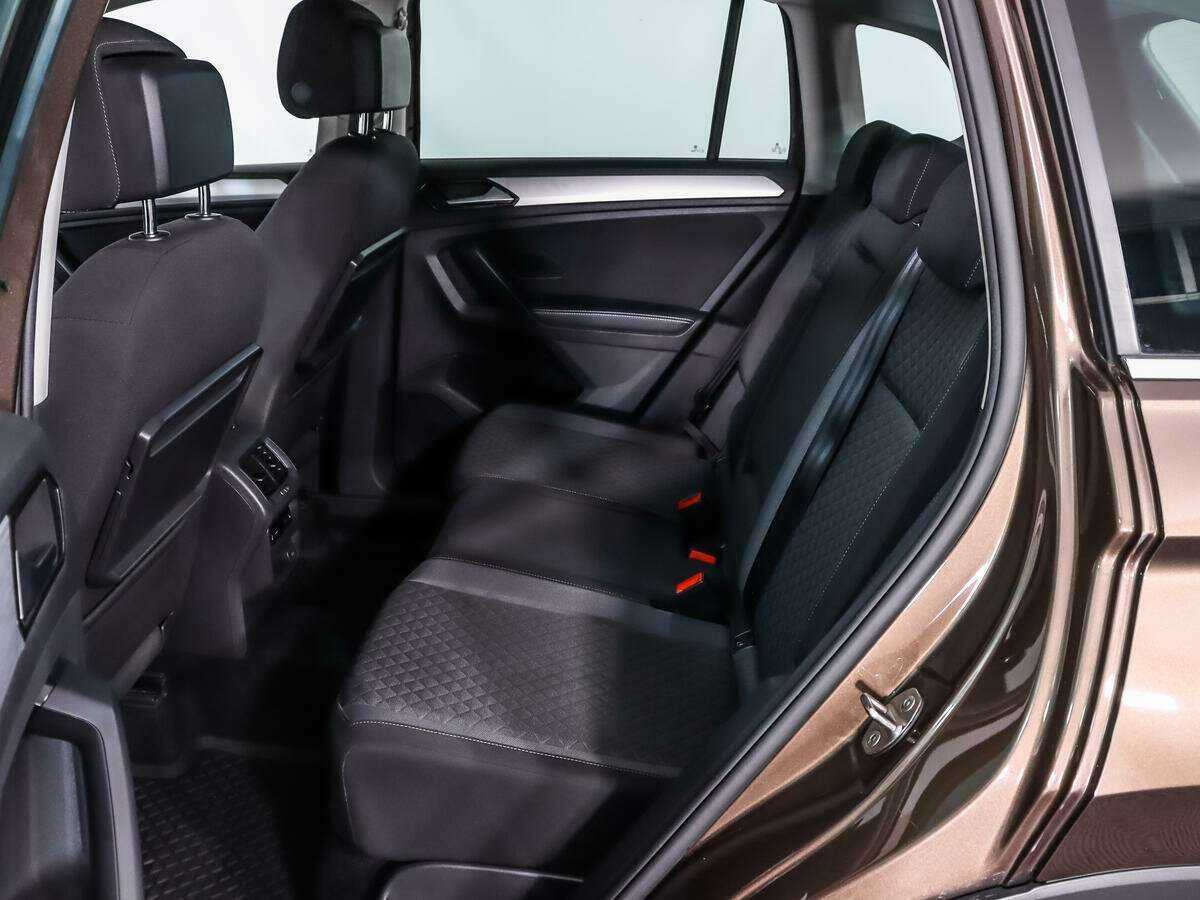 Купить Volkswagen Tiguan с пробегом. Фото: #10