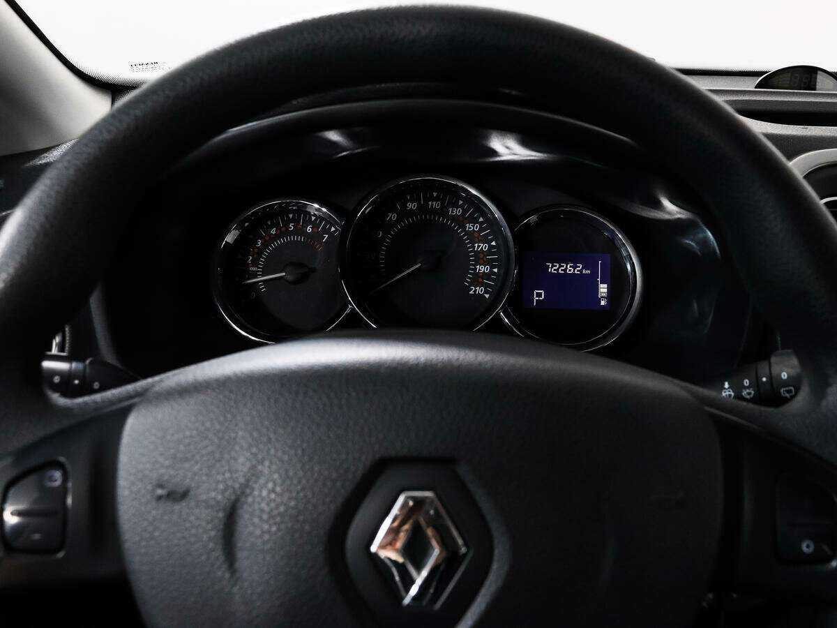 Купить Renault Sandero с пробегом. Фото: #12