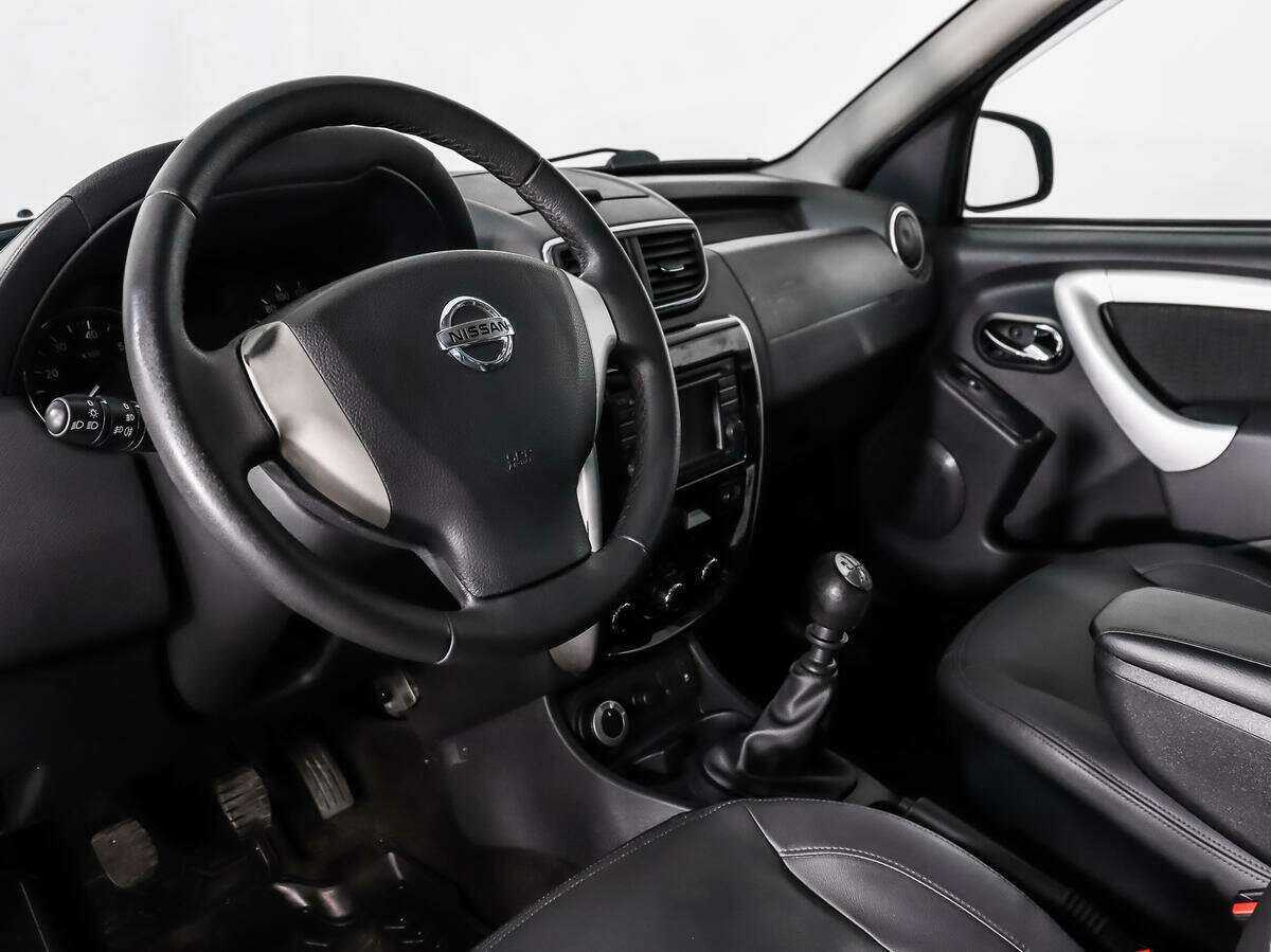 Купить Nissan Terrano с пробегом. Фото: #7
