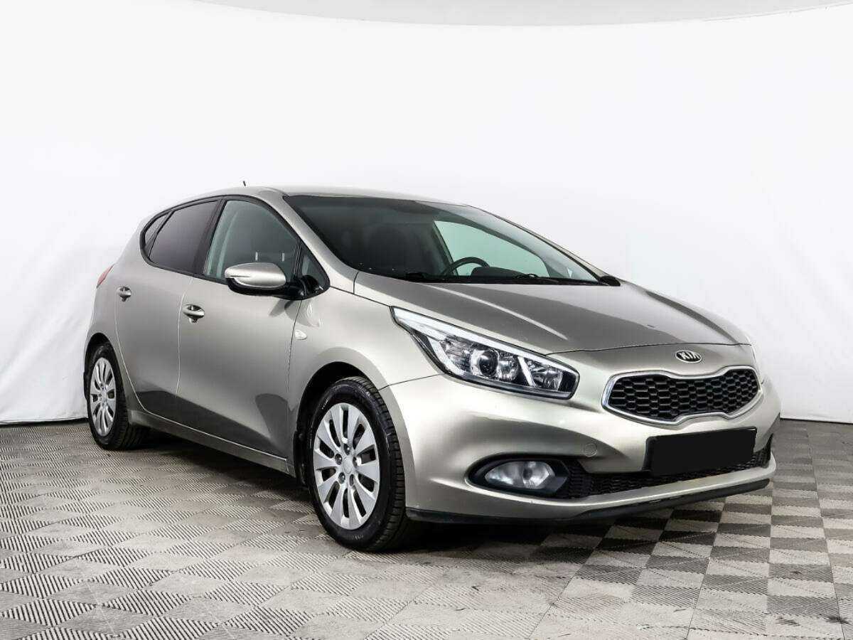 Купить Kia Ceed с пробегом. Фото: #2