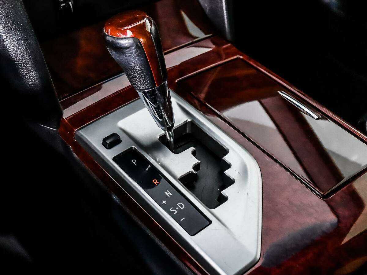 Купить Toyota Camry с пробегом. Фото: #10