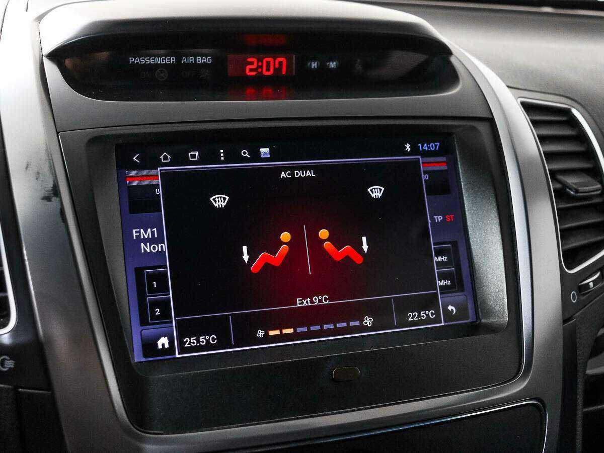 Купить Kia Sorento с пробегом. Фото: #14