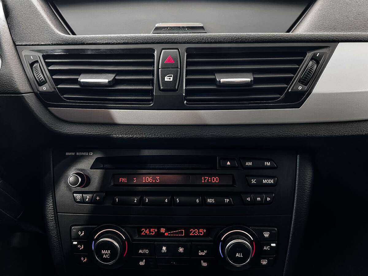 Купить BMW X1 с пробегом. Фото: #13