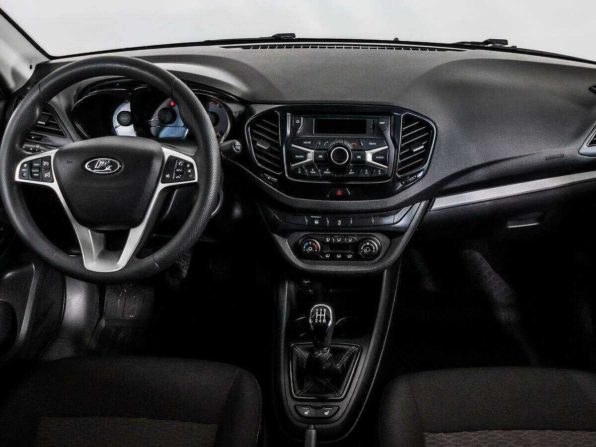 Купить Lada (ВАЗ) Vesta с пробегом. Фото: #11