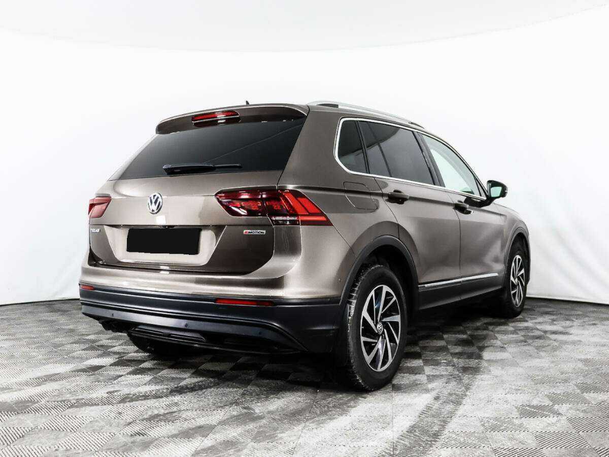 Купить Volkswagen Tiguan с пробегом. Фото: #4