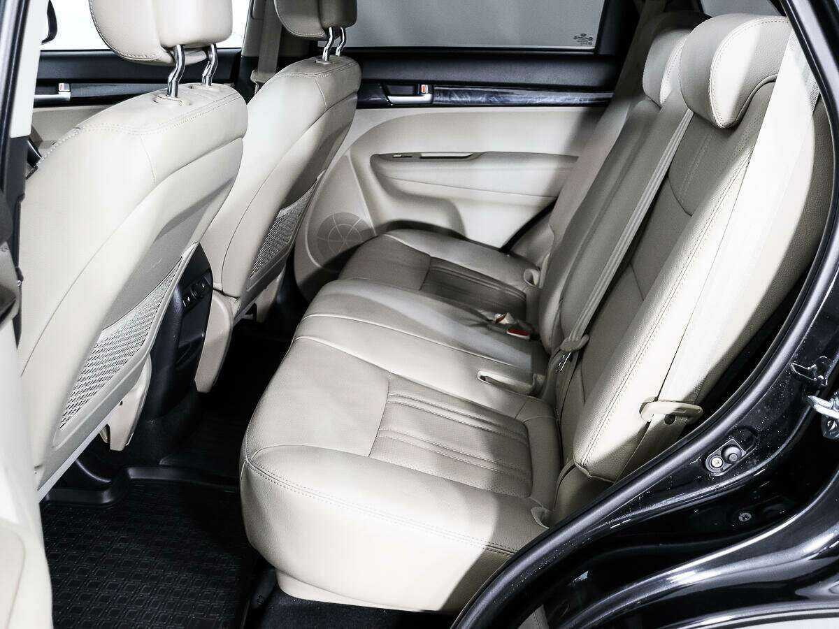 Купить Kia Sorento с пробегом. Фото: #11
