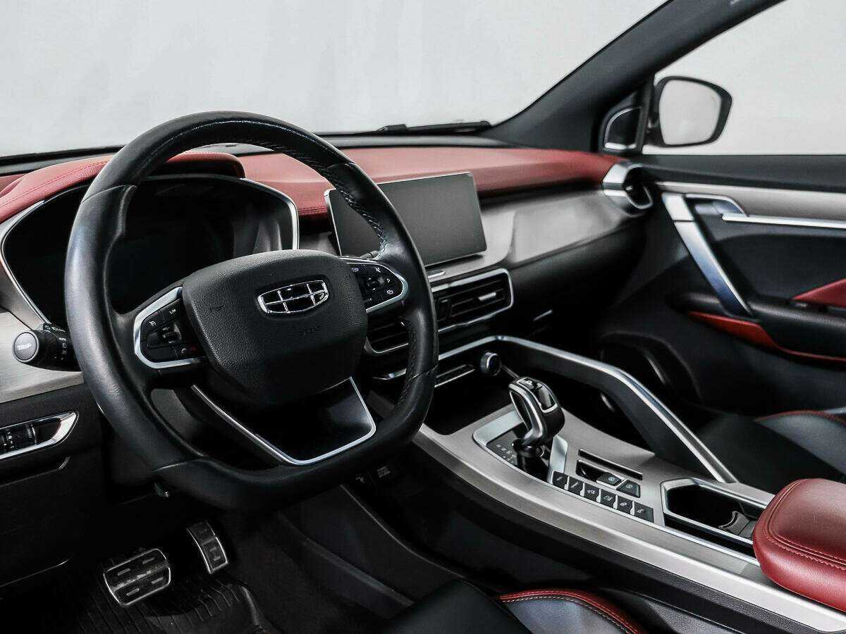 Купить Geely Coolray с пробегом. Фото: #8