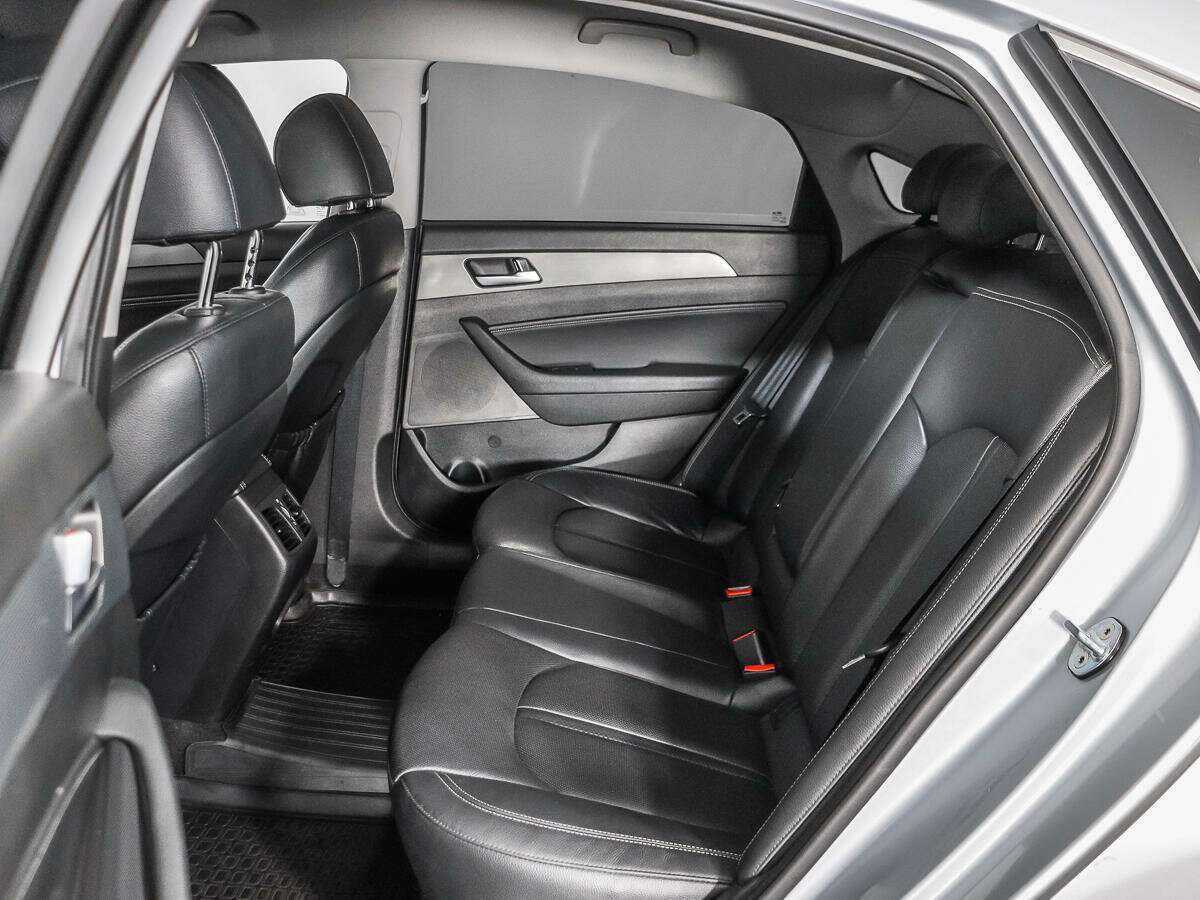 Купить Hyundai Sonata с пробегом. Фото: #11