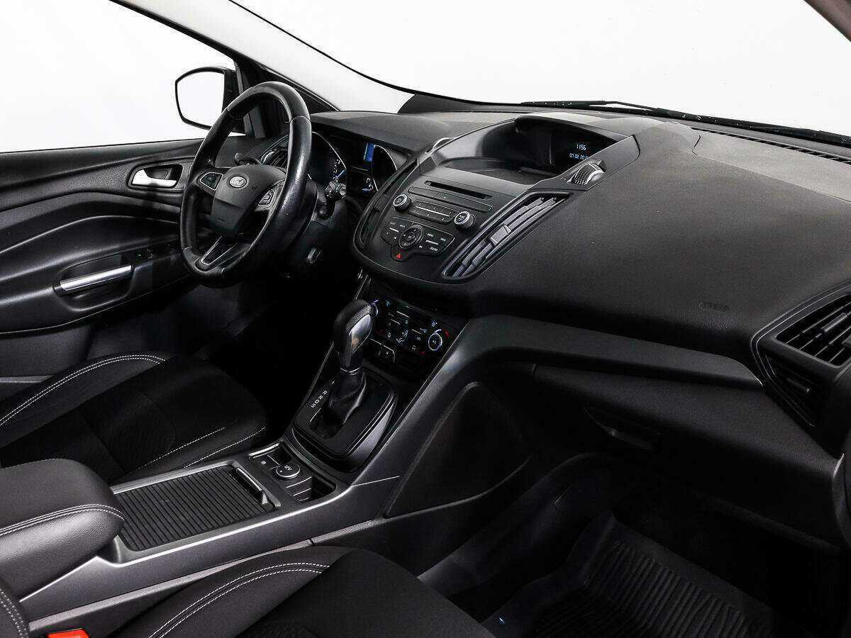 Купить Ford Kuga с пробегом. Фото: #11