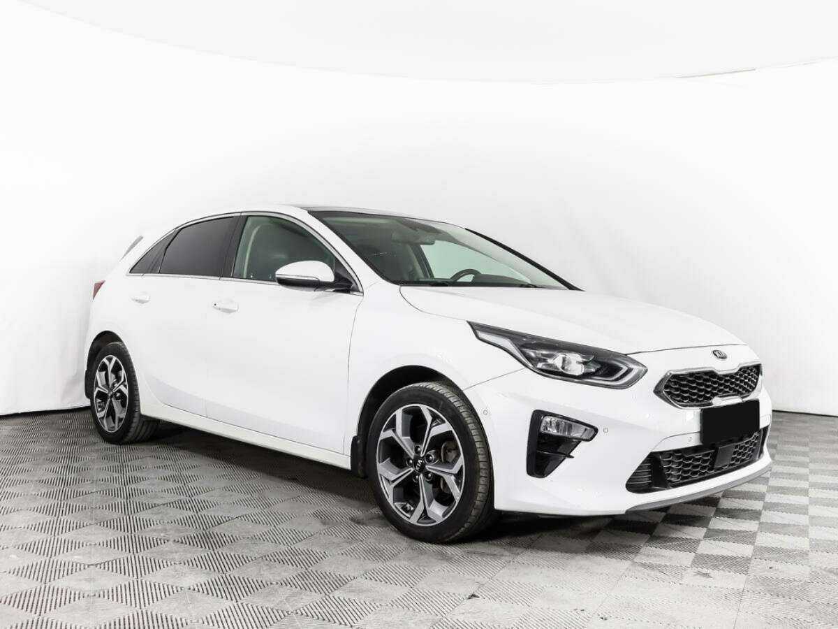 Купить Kia Ceed с пробегом. Фото: #2