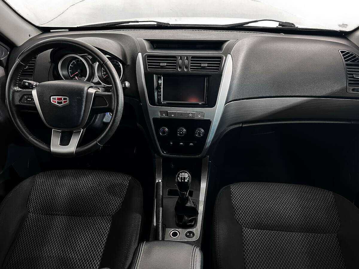 Купить Geely Emgrand X7 с пробегом. Фото: #11