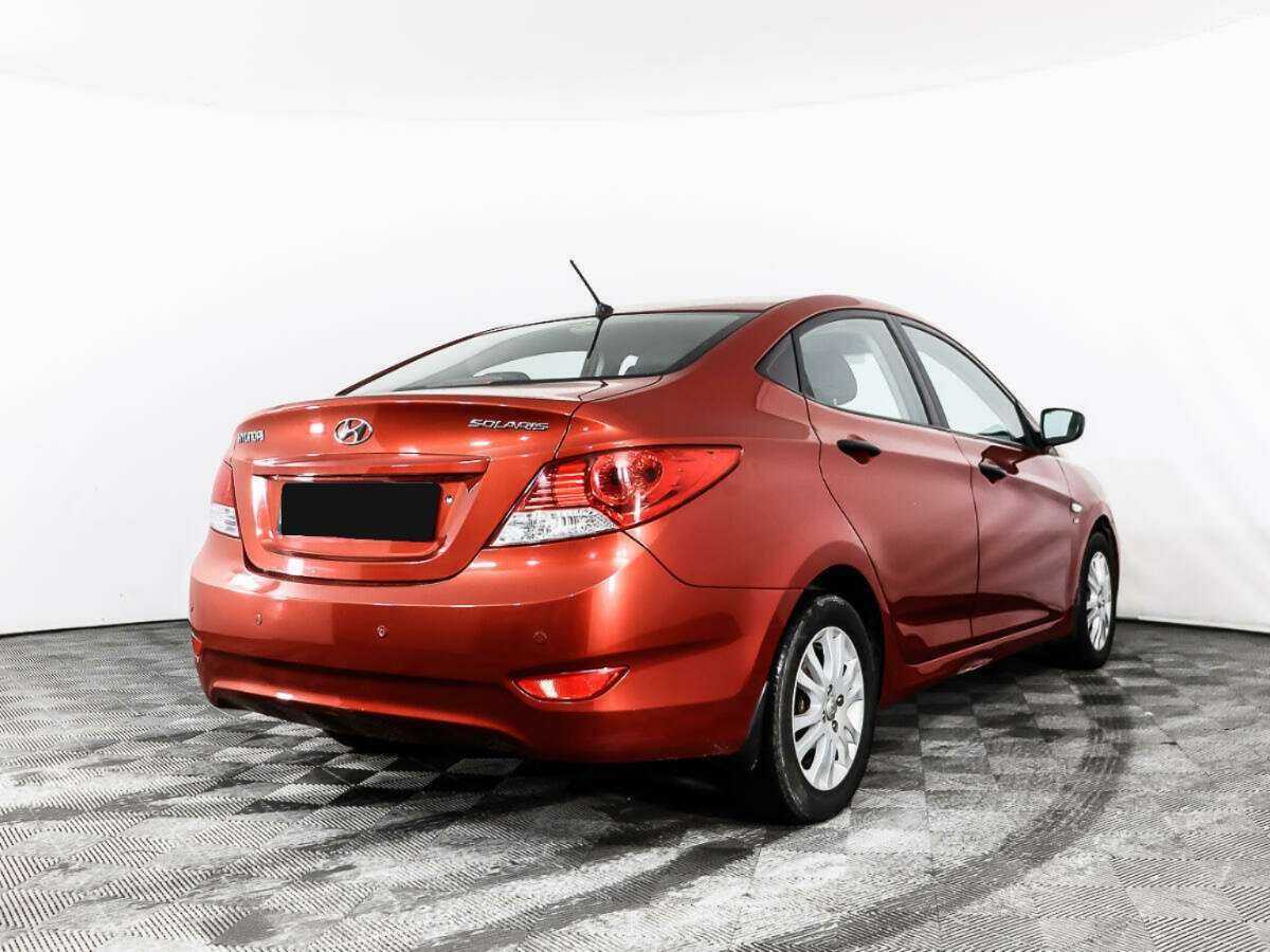 Купить Hyundai Solaris с пробегом. Фото: #3