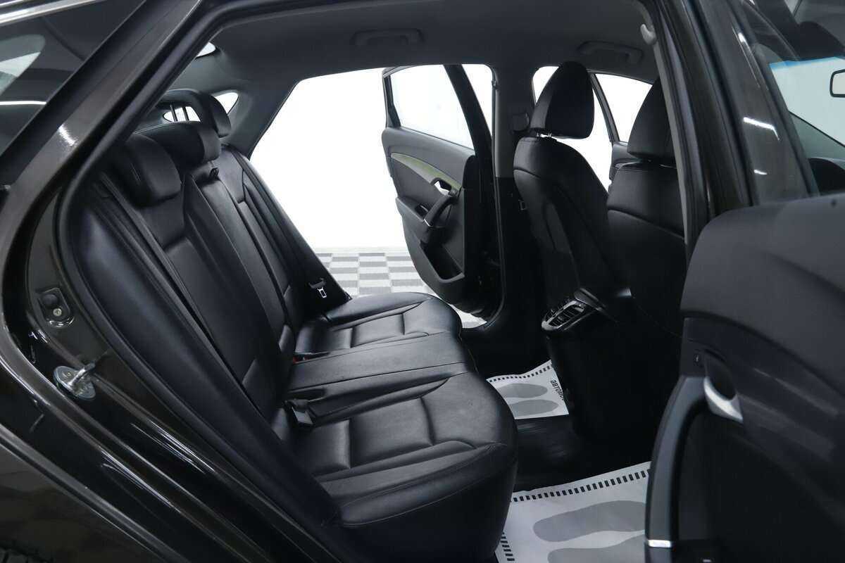 Купить Hyundai i40 с пробегом. Фото: #17