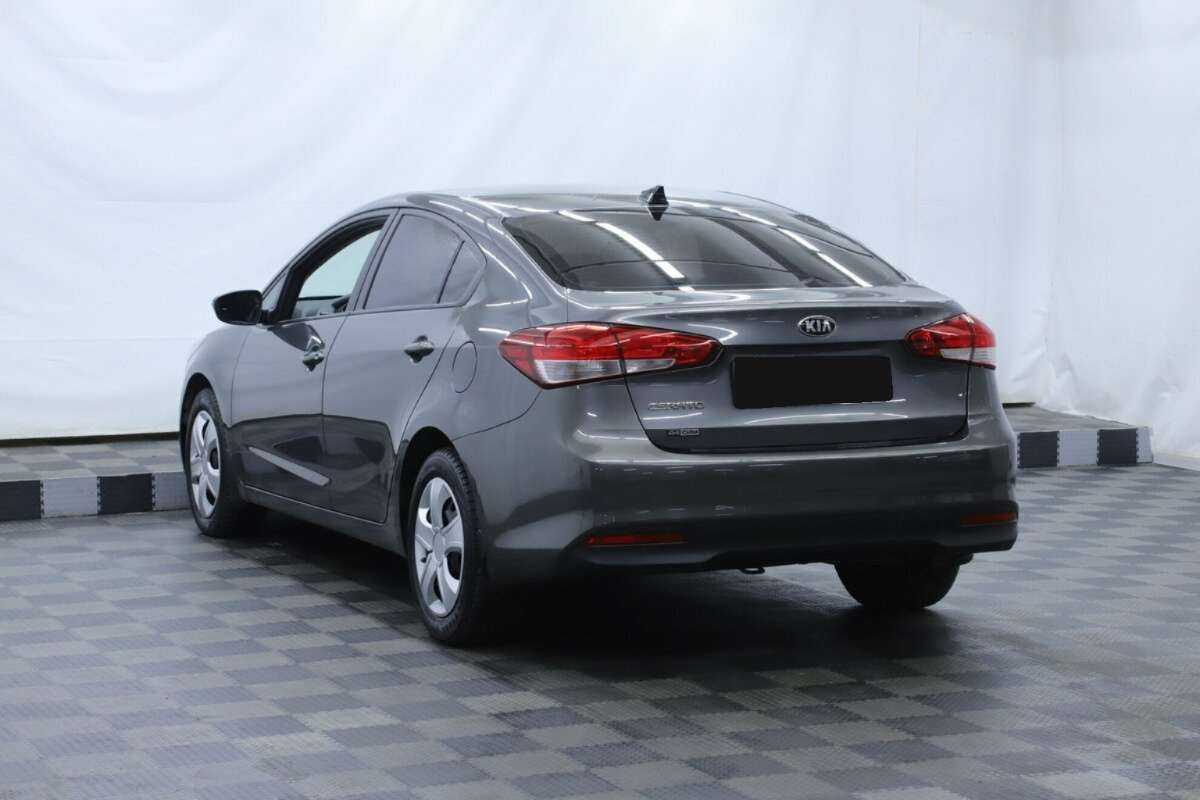 Купить Kia Cerato с пробегом. Фото: #1