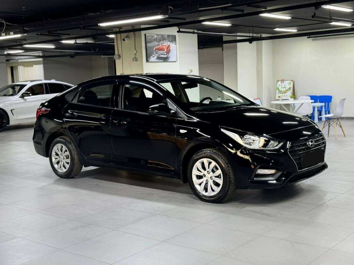 Купить Hyundai Solaris с пробегом. Фото: #4