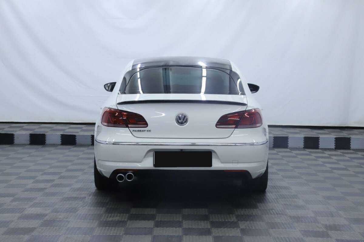 Купить Volkswagen Passat CC с пробегом. Фото: #5