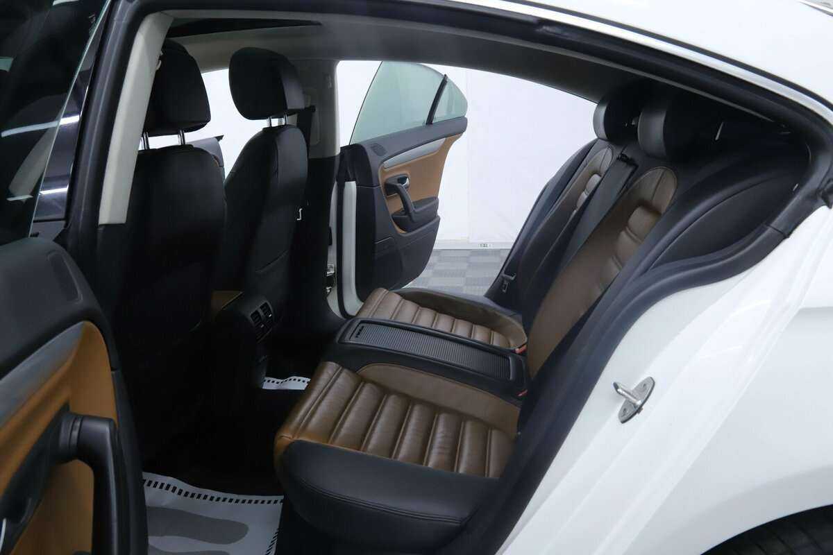 Купить Volkswagen Passat CC с пробегом. Фото: #16