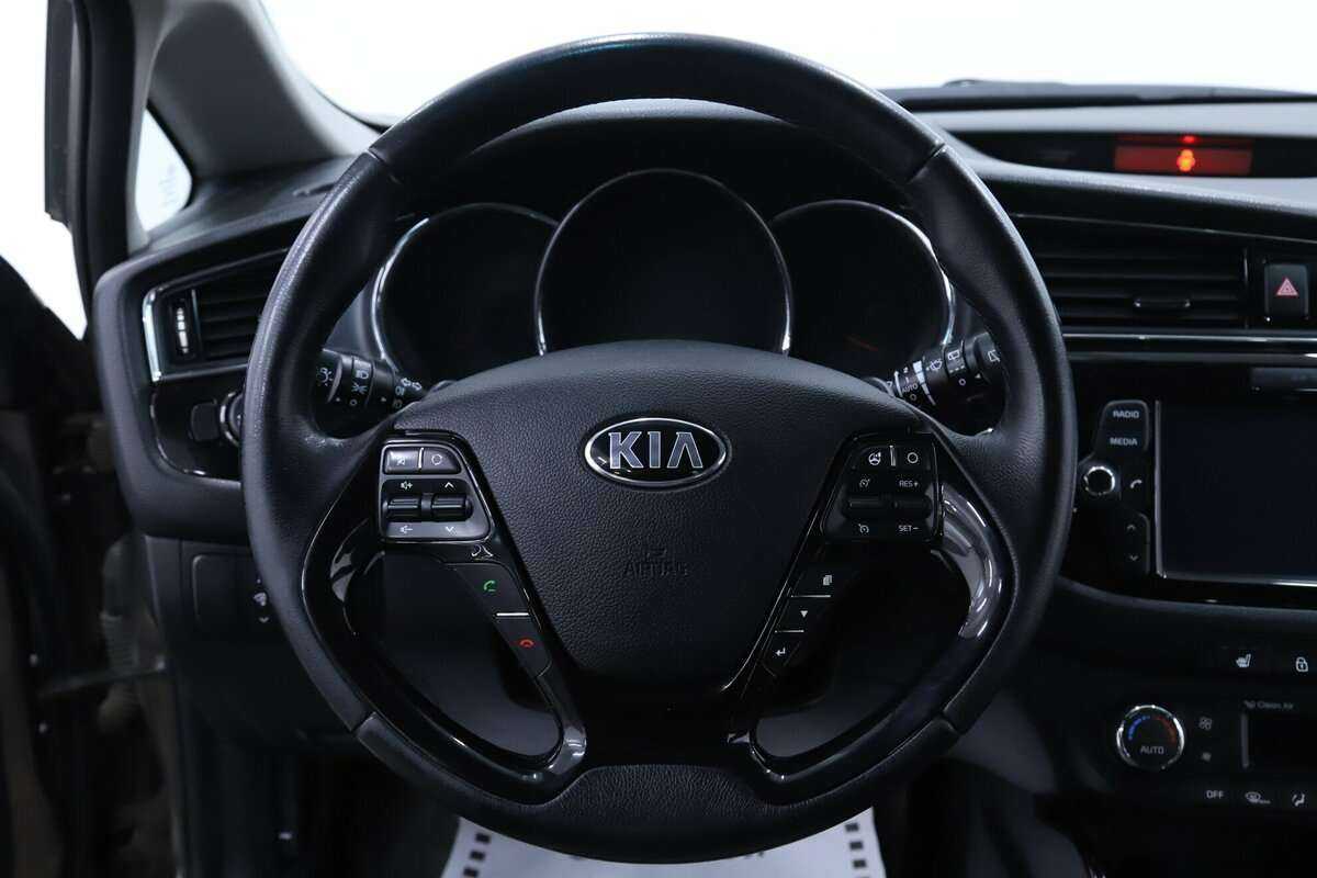 Купить Kia Ceed с пробегом. Фото: #11