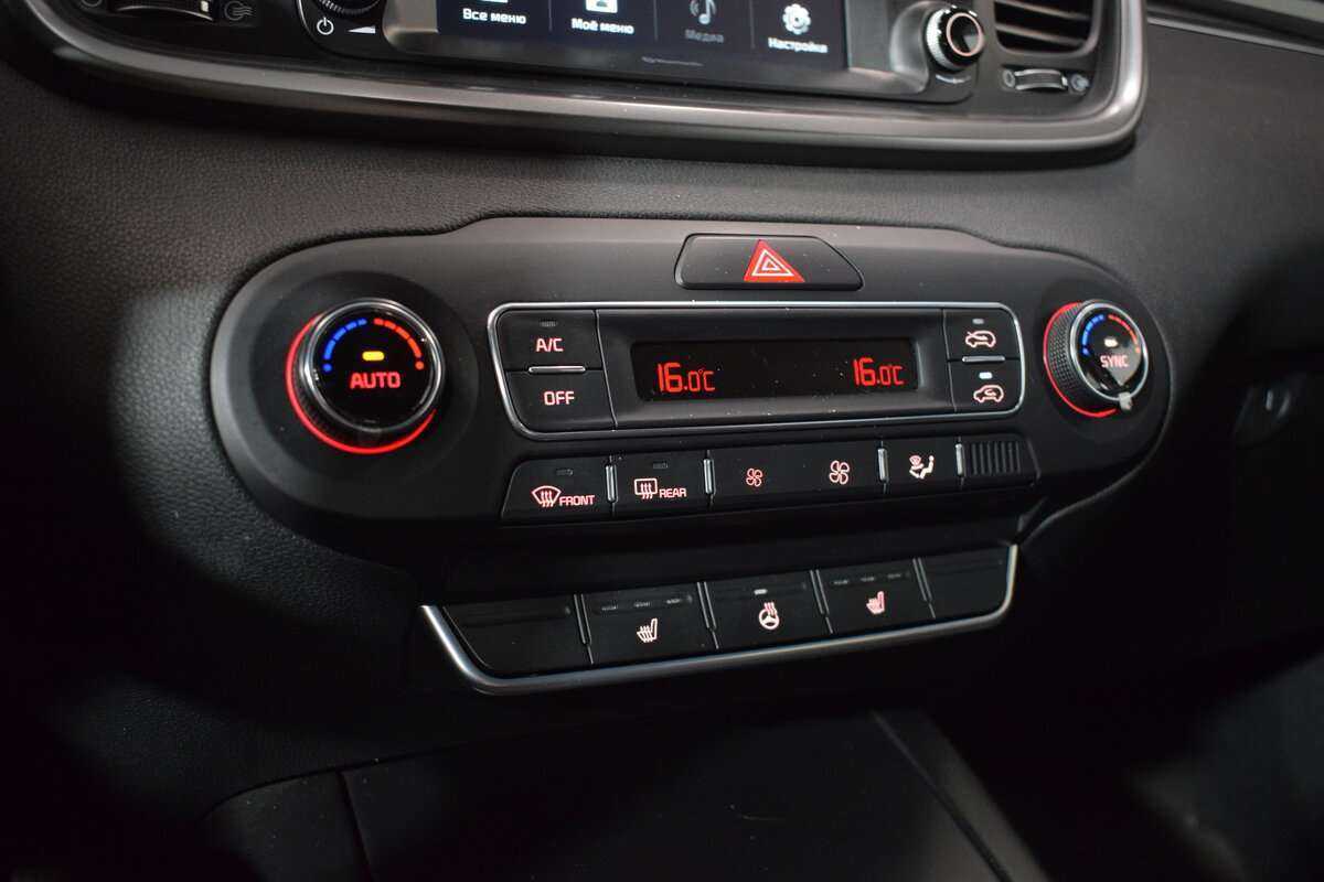 Купить Kia Sorento с пробегом. Фото: #21