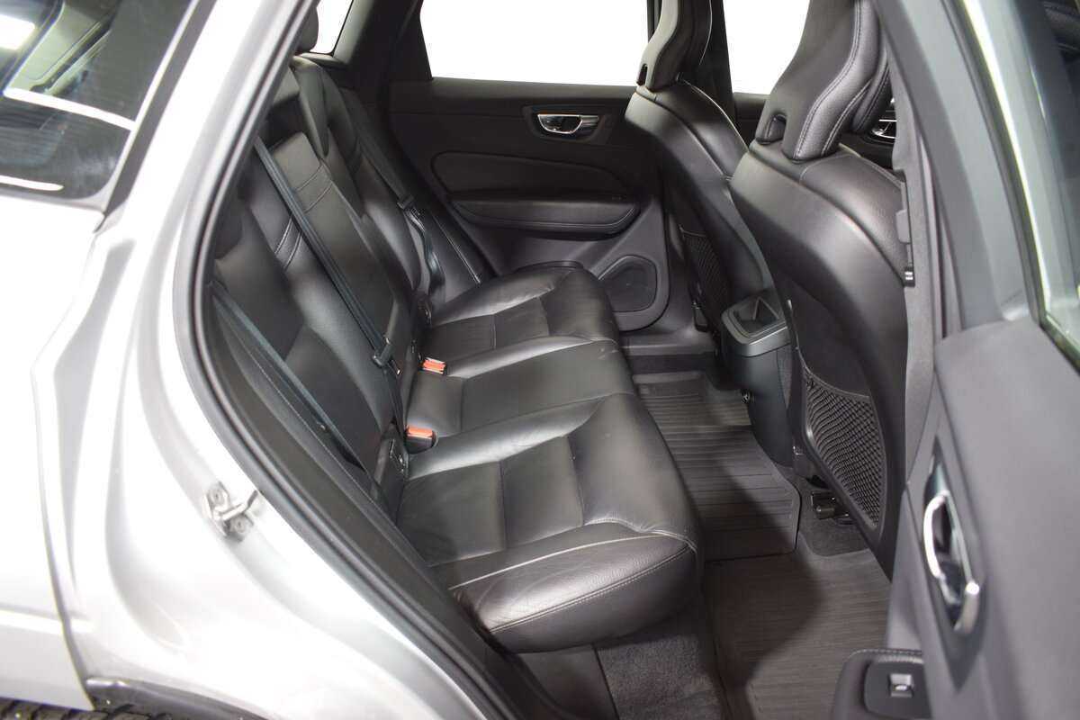 Купить Volvo XC60 с пробегом. Фото: #13