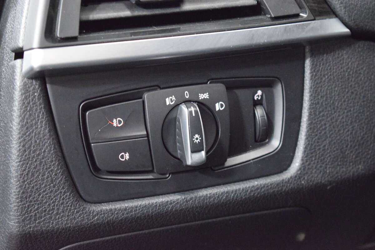 Купить BMW 3 серии с пробегом. Фото: #11