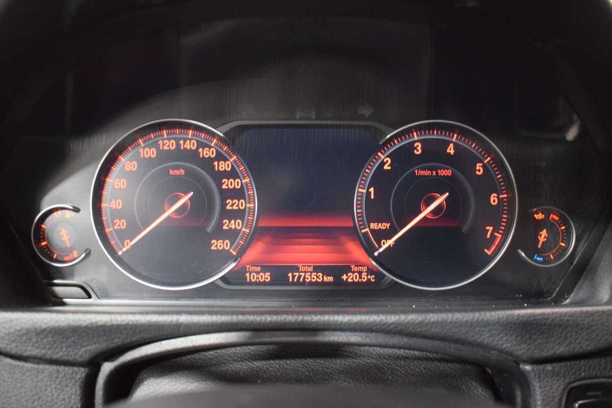 Купить BMW 3 серии с пробегом. Фото: #17