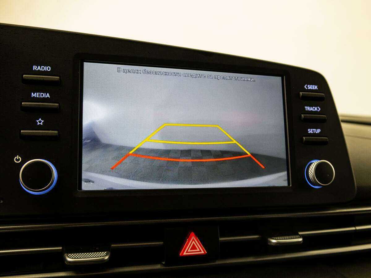 Купить Hyundai Elantra с пробегом. Фото: #14