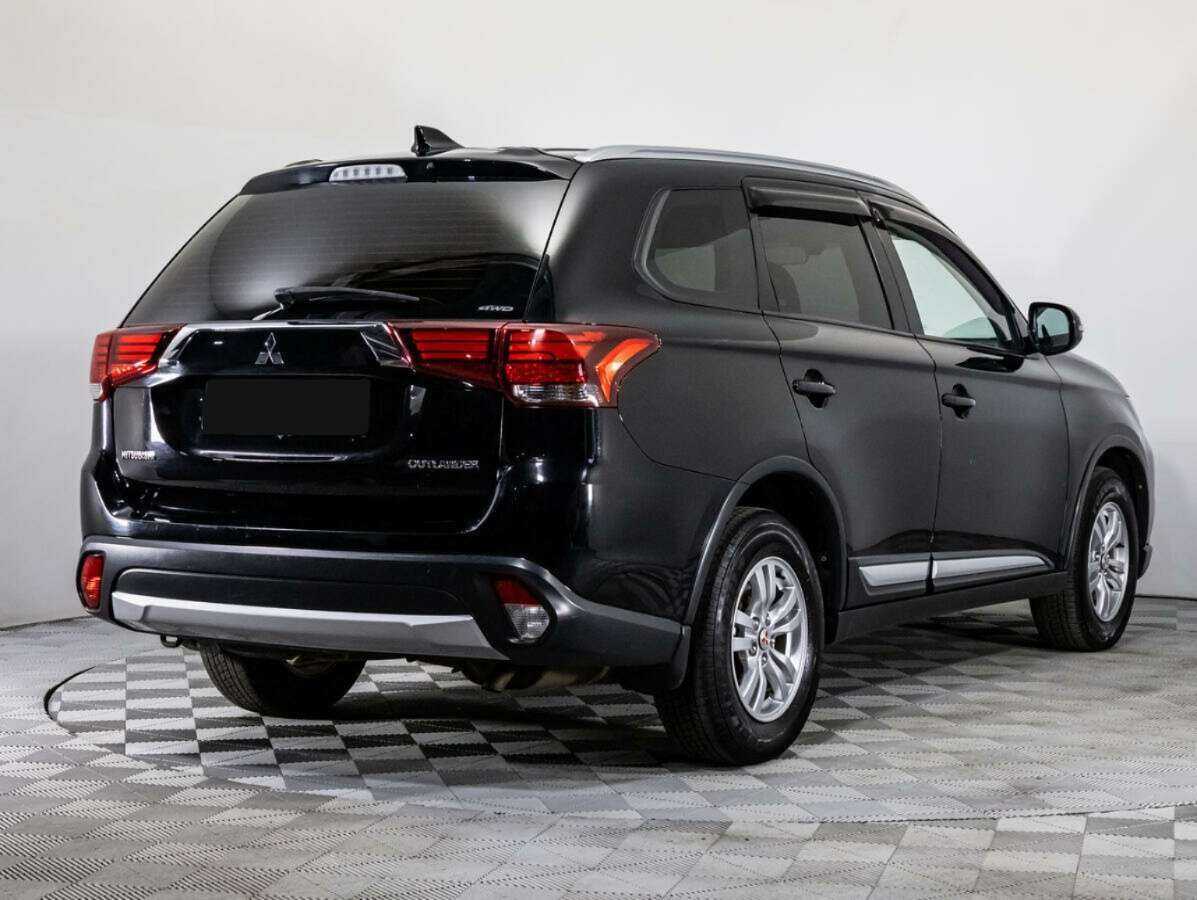 Купить Mitsubishi Outlander с пробегом. Фото: #3