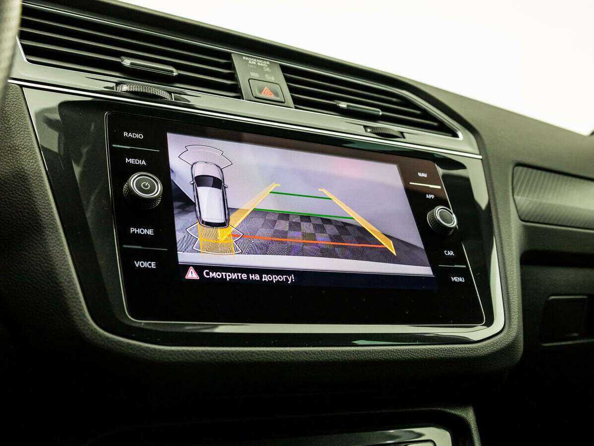 Купить Volkswagen Tiguan с пробегом. Фото: #11