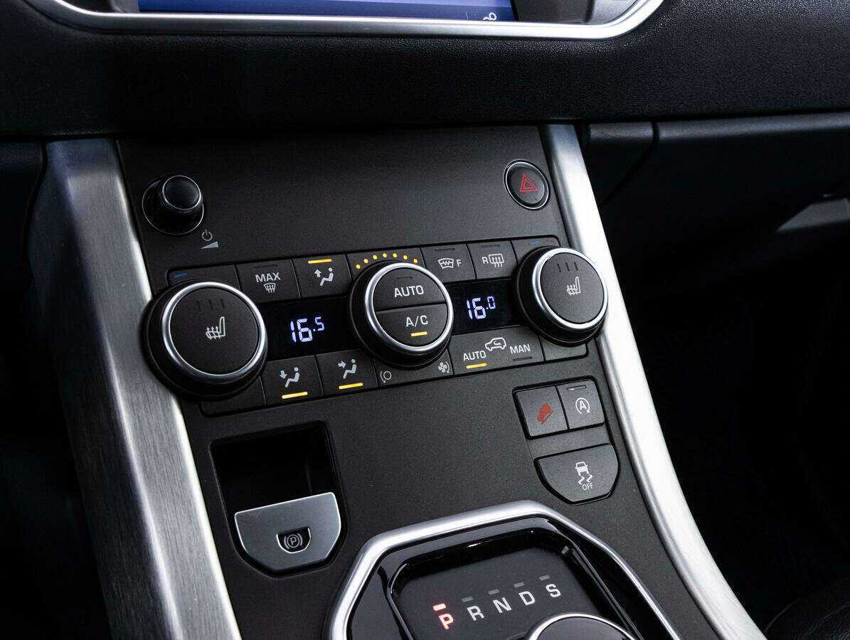 Купить Land Rover Range Rover Evoque с пробегом. Фото: #17